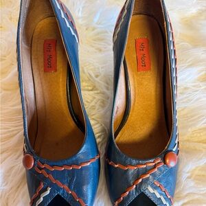 Miz Mooz Blue and Orange Leather Kitten Heels